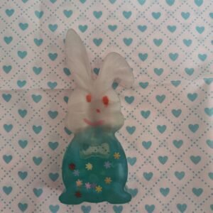 Lapin de Pâques - Fabrication artisanale unique en résine