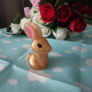 Lapin doré - Fabrication artisanale unique en résine