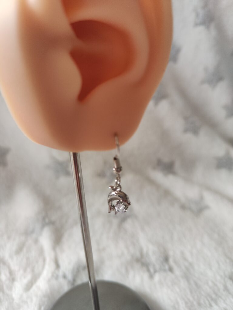 Boucles d'oreille dauphins argentés