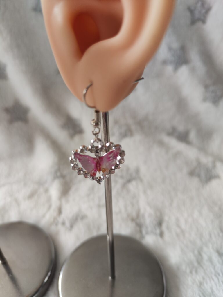 Boucles d'oreille papillons roses