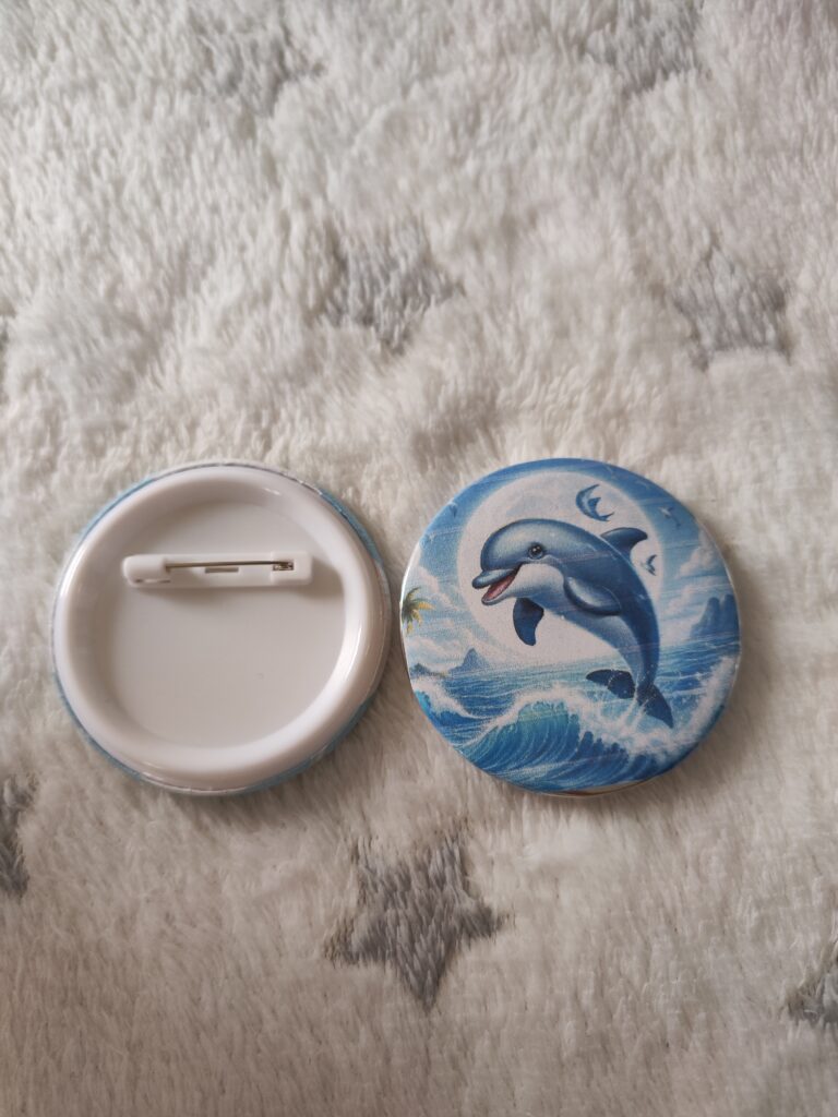 Badge  dauphin 58mm
